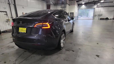 2024 Tesla Modely Base