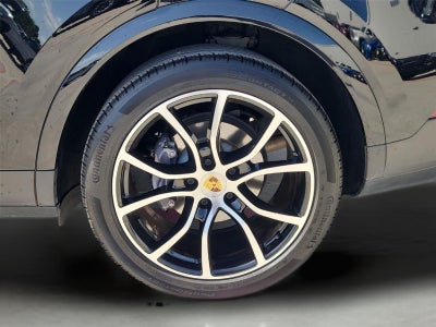 2022 Porsche Cayenne Base