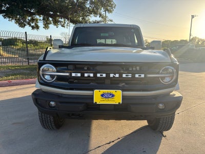 2026 Ford Bronco Outer Banks