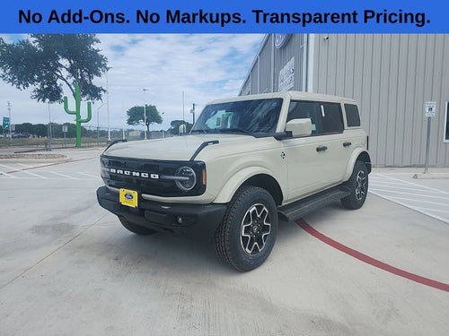 2026 Ford Bronco Outer Banks