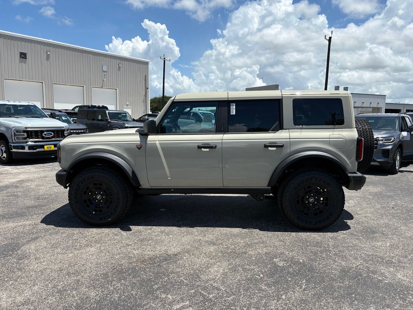 2026 Ford Bronco Badlands