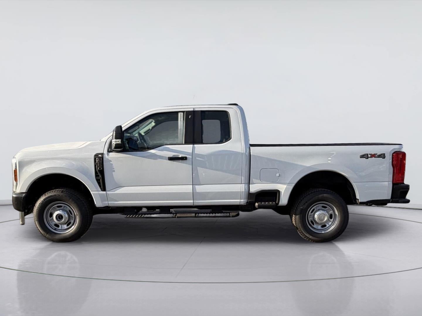 2027 Ford Super Duty F-250 SRW XL