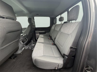 2027 Ford Super Duty F-250 SRW XLT
