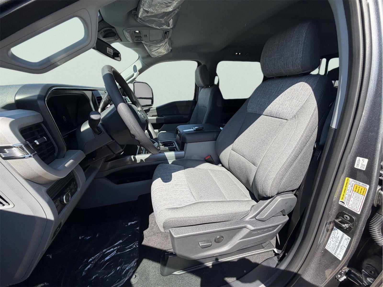 2027 Ford Super Duty F-250 XLT