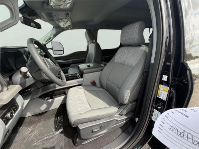 2027 Ford Super Duty F-250 SRW XLT