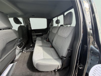2027 Ford Super Duty F-250 SRW XLT