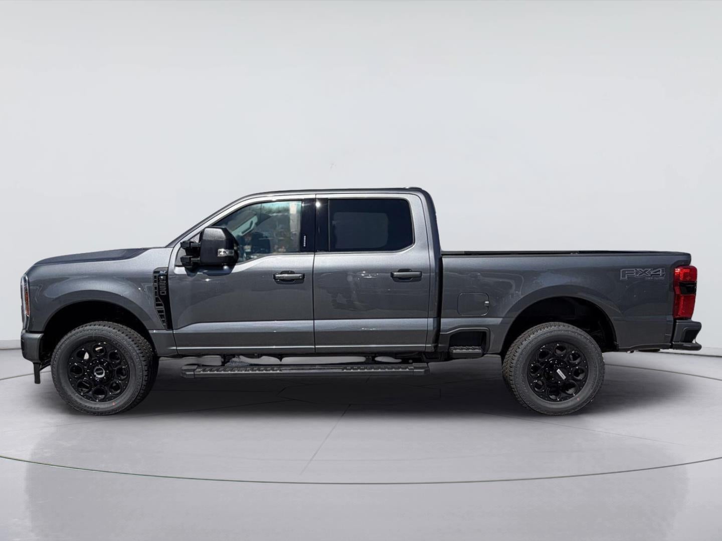 2027 Ford Super Duty F-250 XLT