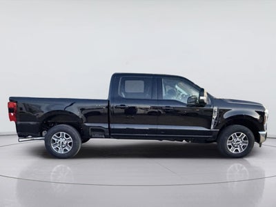 2027 Ford Super Duty F-350 Lariat