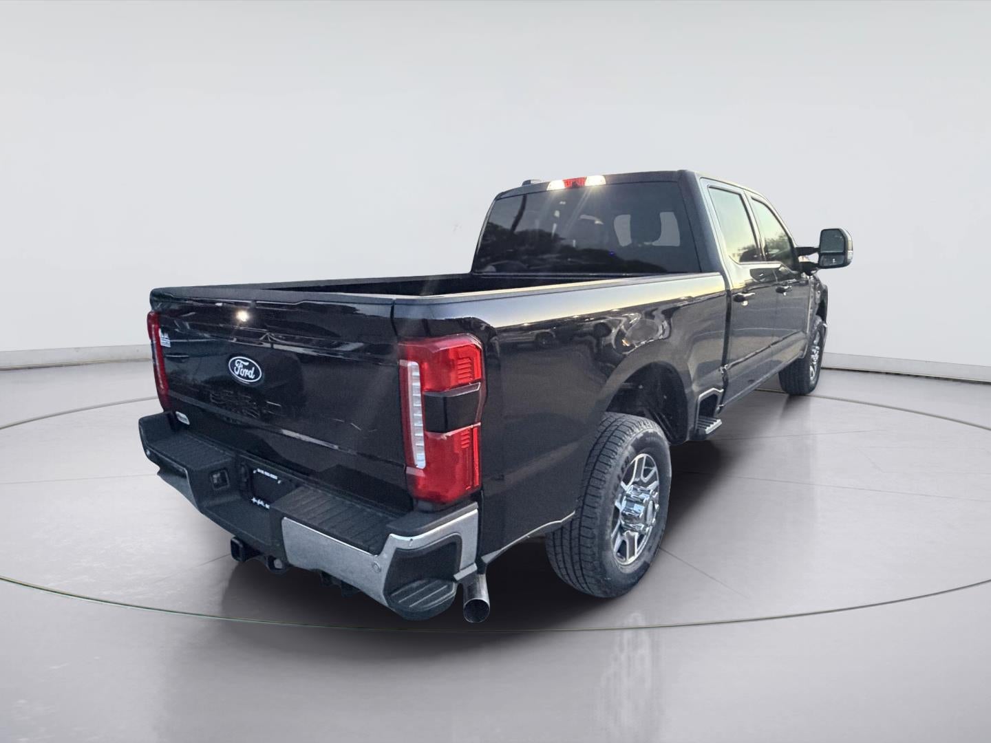 2027 Ford Super Duty F-350 Lariat