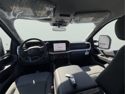 2027 Ford Super Duty F-350 DRW XLT