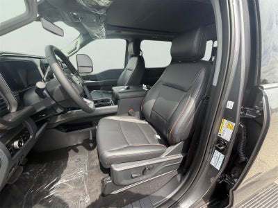 2027 Ford Super Duty F-350 DRW Lariat