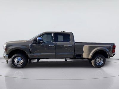 2027 Ford Super Duty F-350 DRW King Ranch