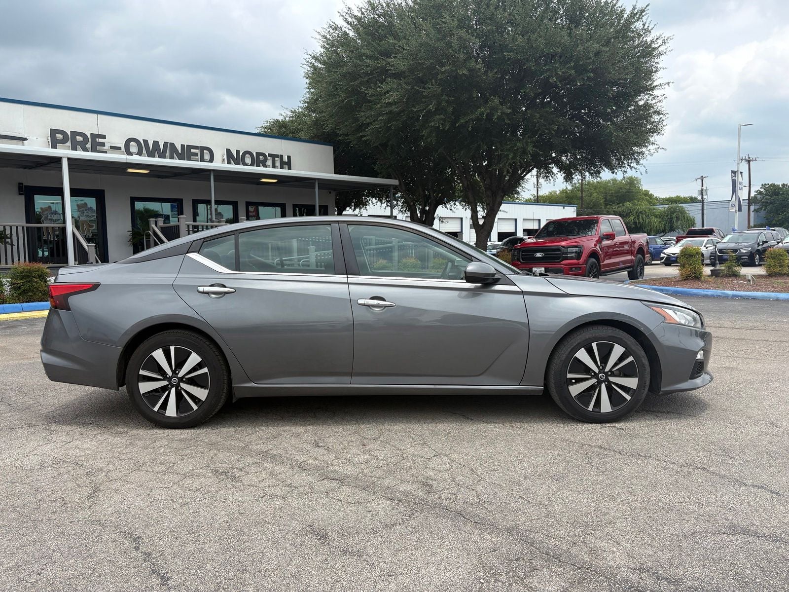 2022 Nissan Altima 2.5 SV