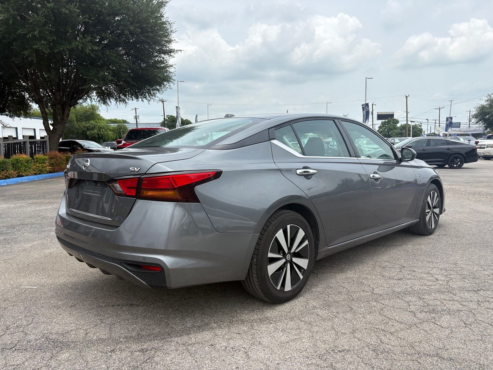2022 Nissan Altima 2.5 SV