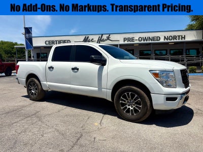 2022 Nissan Titan SV