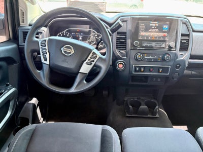 2022 Nissan Titan SV