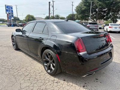 2022 Chrysler 300 S