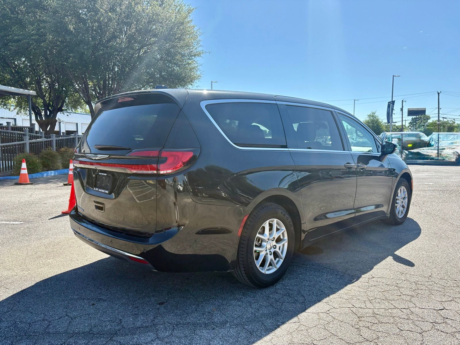 2023 Chrysler Pacifica Touring L