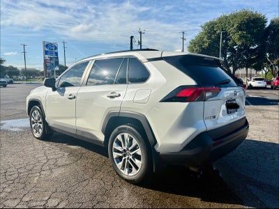 2022 Toyota RAV4 XLE Premium