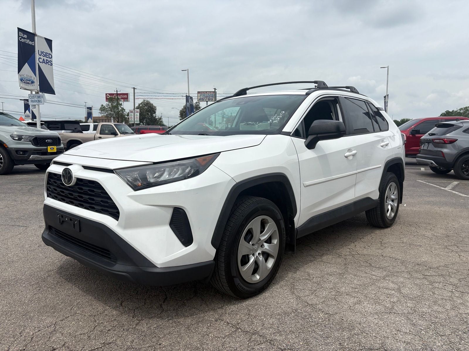 2020 Toyota RAV4 LE