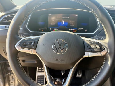 2023 Volkswagen Tiguan SE R-Line Black