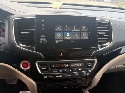 2019 Honda Pilot Touring 8 Passenger