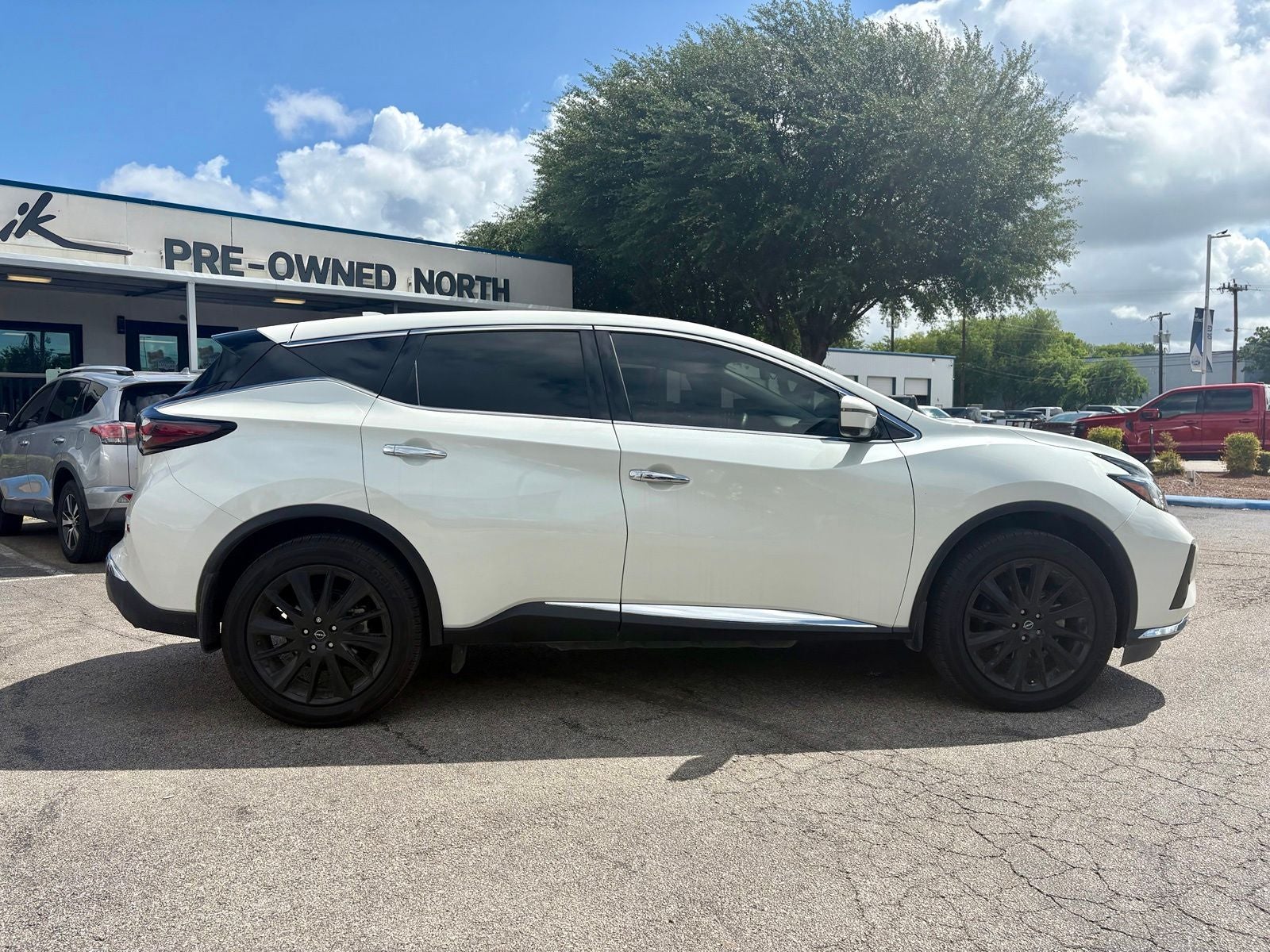 2023 Nissan Murano SL