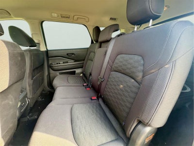 2023 Nissan Pathfinder S