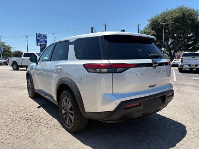 2023 Nissan Pathfinder S