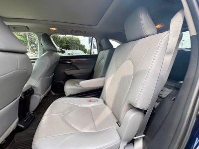 2021 Toyota Highlander Platinum