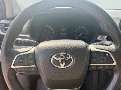2021 Toyota Sienna LE