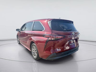 2021 Toyota Sienna LE