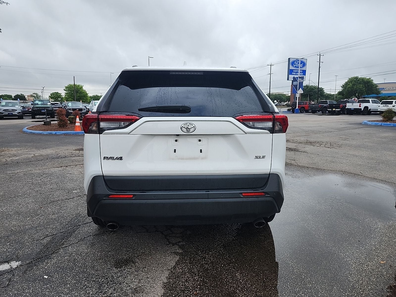2020 Toyota RAV4 XLE Premium