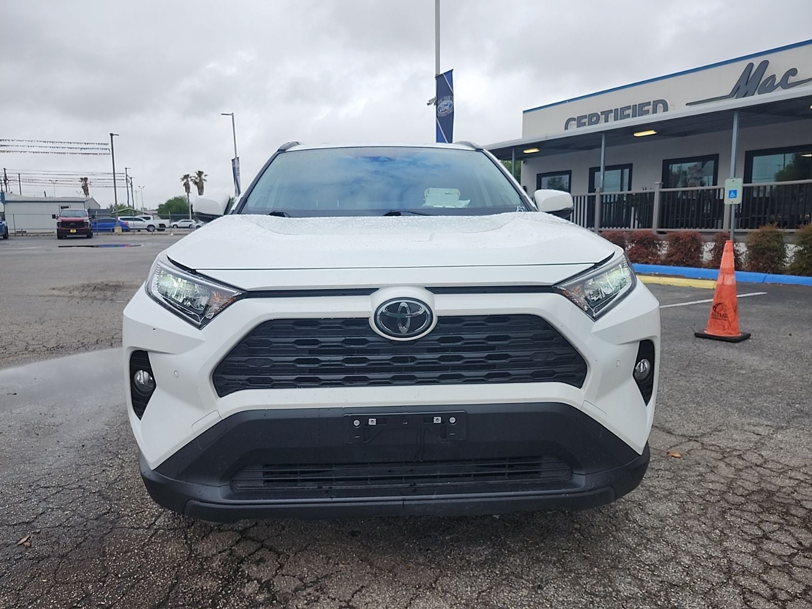 2020 Toyota RAV4 XLE Premium