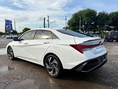 2025 Hyundai Elantra Hybrid Limited