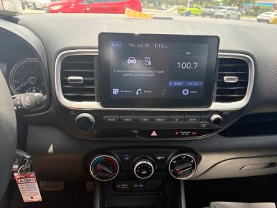2022 Hyundai Venue SE