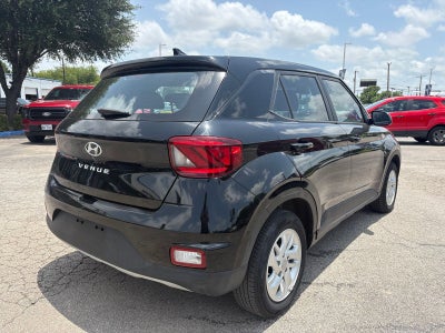 2022 Hyundai Venue SE