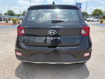 2022 Hyundai Venue SE