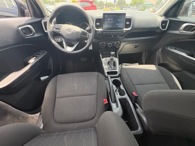 2022 Hyundai Venue SE
