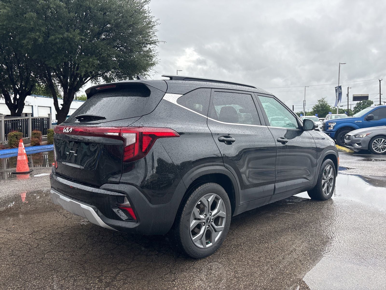2024 Kia Seltos S