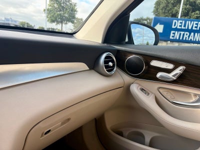 2021 Mercedes-Benz GLC GLC 300