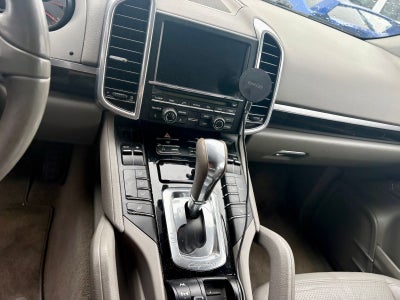 2011 Porsche Cayenne Base