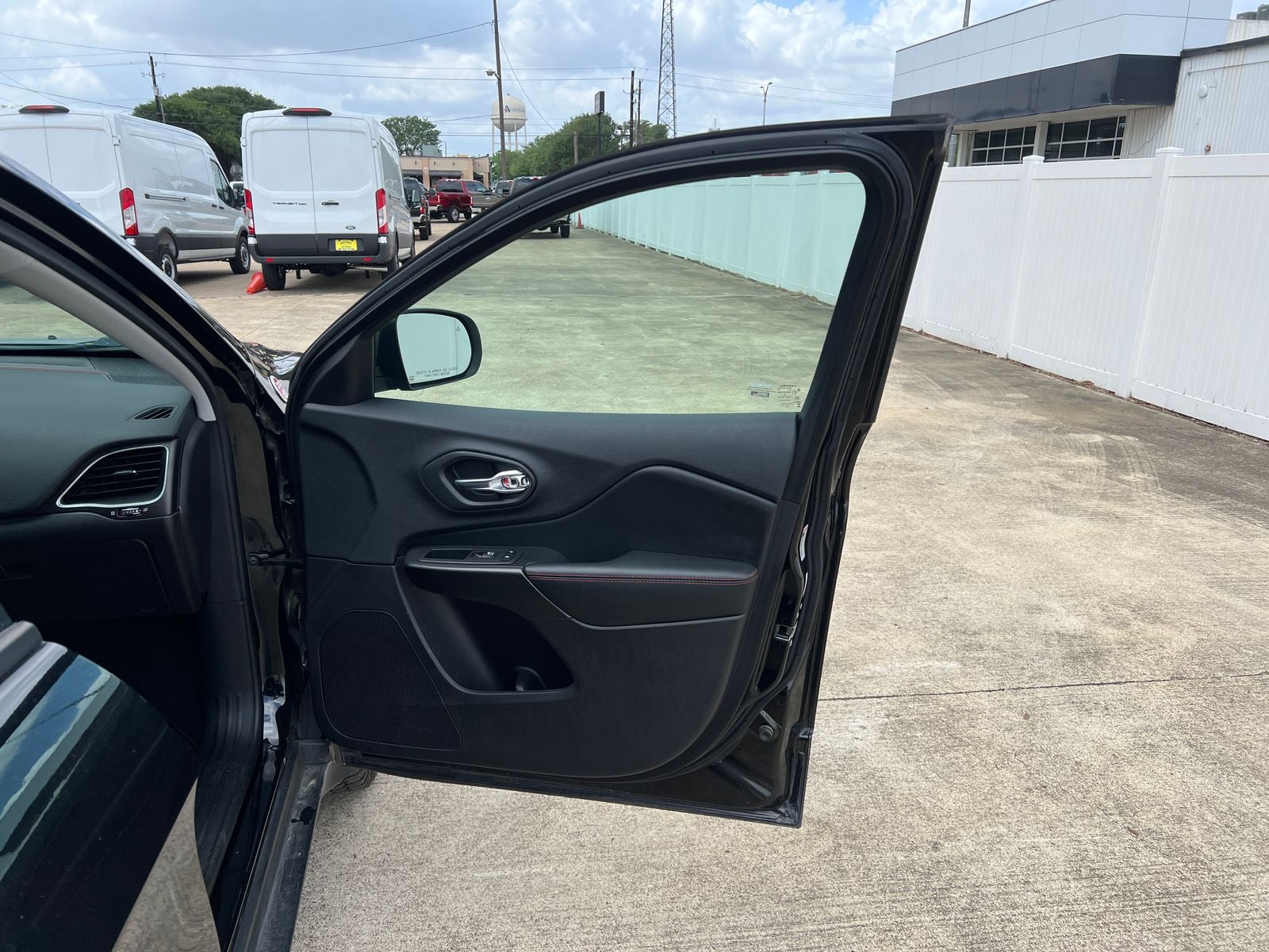 2020 Jeep Cherokee Trailhawk