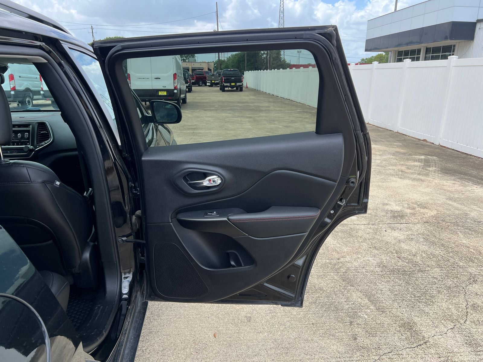 2020 Jeep Cherokee Trailhawk