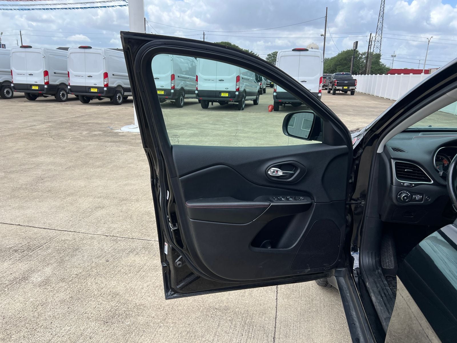2020 Jeep Cherokee Trailhawk