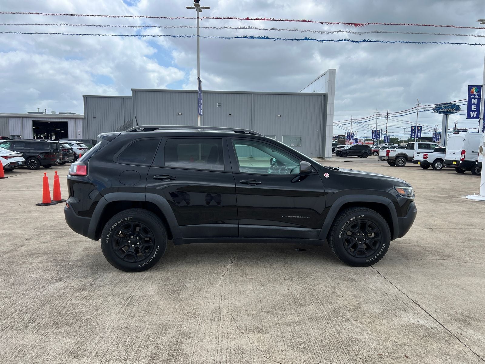 2020 Jeep Cherokee Trailhawk