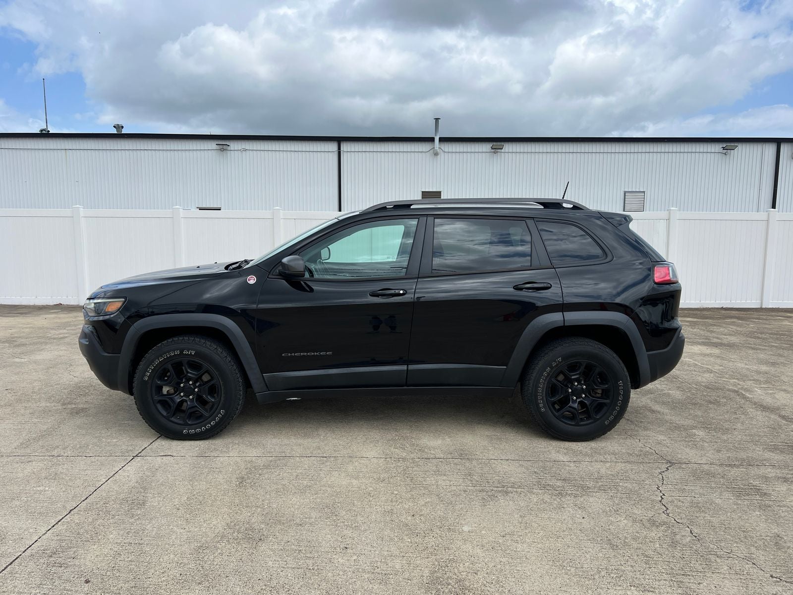 2020 Jeep Cherokee Trailhawk