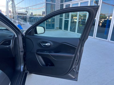 2020 Jeep Cherokee Trailhawk