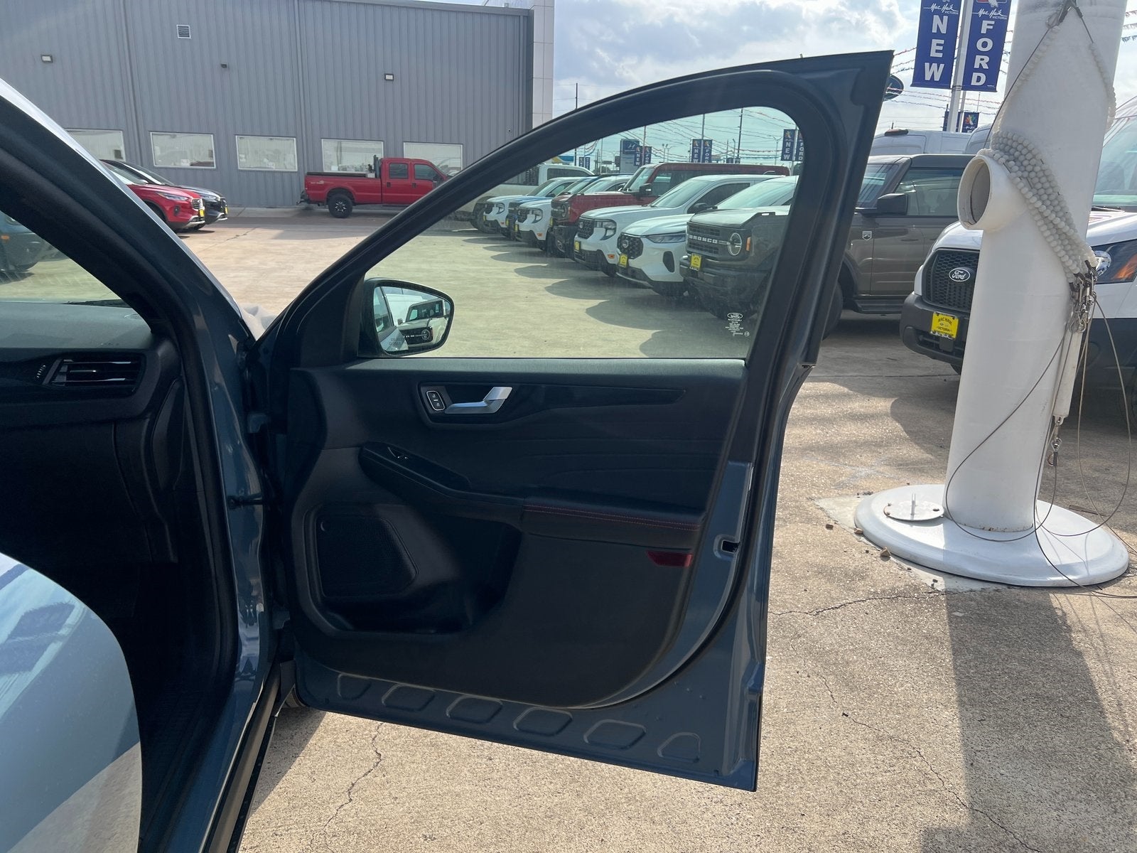 2026 Ford Escape Hybrid ST-Line Select