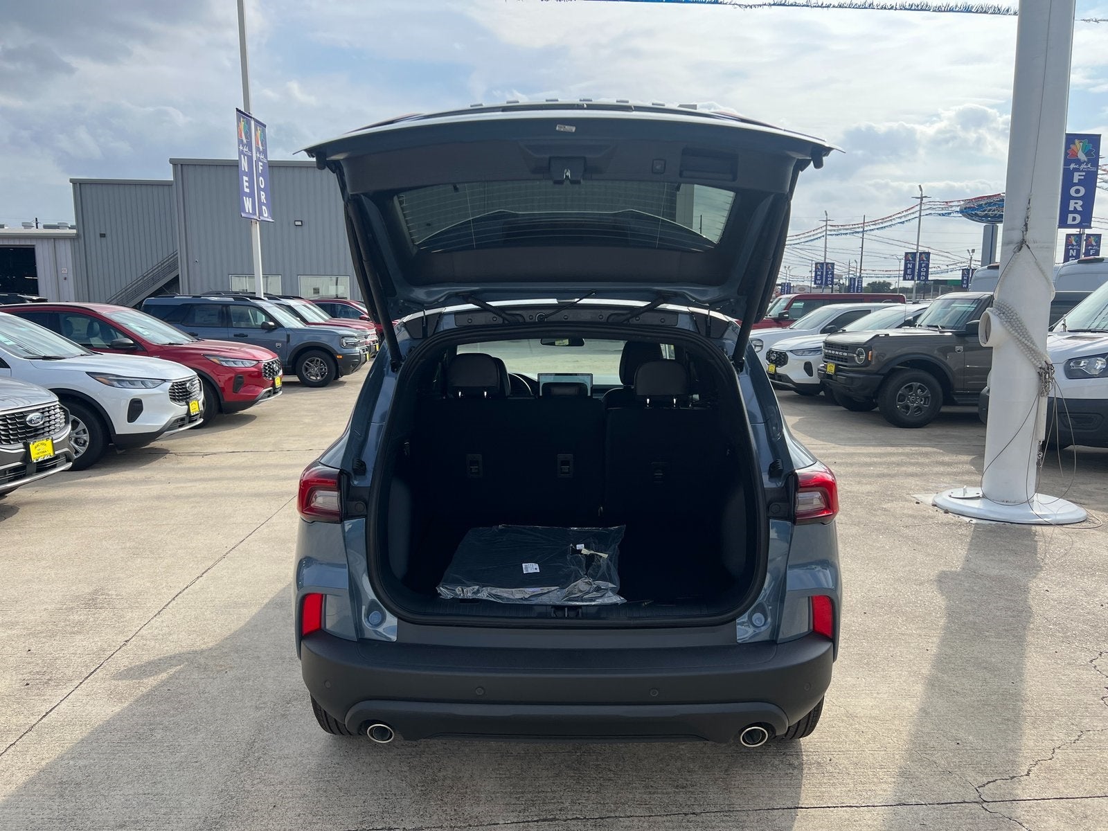 2026 Ford Escape Hybrid ST-Line Select